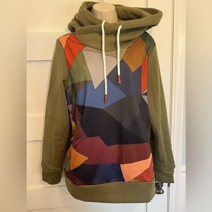 Geometric Hooded Sweatshirt
